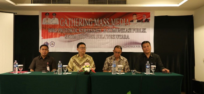 Gathering Mass Media