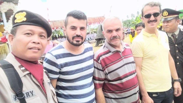 Komandan Upacara, Herry Torar Bersama Sejumlah Warga Turki
