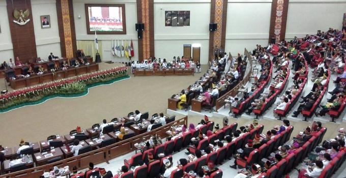 Rapat Paripurna Istimewa HUT Provinsi Sulawesi Utara ke-53, dipimpin Ketua DPRD Andrei Angouw, dihadiri Gubernur Olly Dondokambey dan Wagub Steven Kandouw