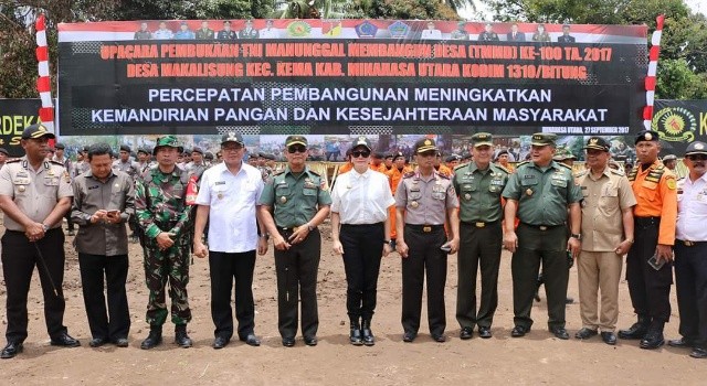 Para petinggi TNI, Polda di Sulut dan jajaran, serta Forkopimda Minut.