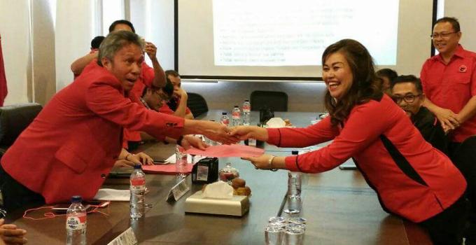 Biodata Jeanny Mumek diterima Sekretaris DPD PDIP Sulut, Frangky Wongkar