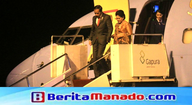 Presiden RI Ir Joko Widodo bersama Ibu Negara Iriana Joko Widodo saat tiba di Bandara Internasional Sam Ratulangi