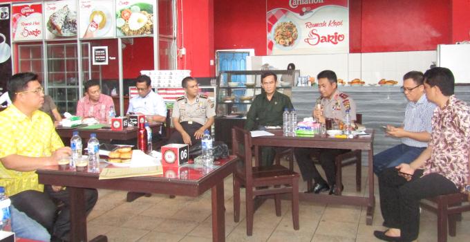 Kapolda Bambang Waskito menjadi pembicara utama pada diskusi mewujudkan Pemilukada Aman dan Damai