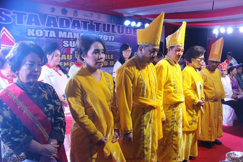 Wali Kota Manado, Vicky Lumentut dan isteri, Wakil Wali Kota Manado dan Isteri serta Ketua DPRD Kota Manado Noortje Van Bone, saat menghadiri acara tulude tahun 2017 lalu.
