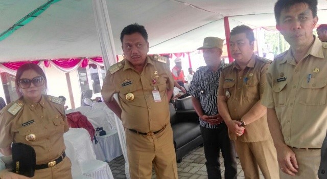 Gubernur Sulut Olly Dondokambey dan Bupati Minut Vonnie Panambunan menghadiri Breakthrough Tunnel 2 Ceremony.