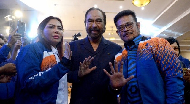 Gubernur Sulsel Syahrul Yasin Limpo dan Bupati Minut Vonnie Anneke Panambunan, bergabung bersama Partai NasDem.