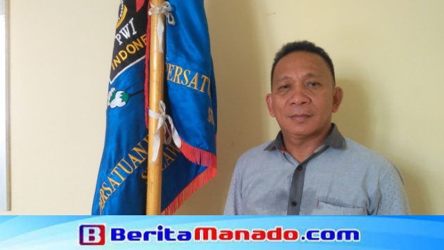 Ketua PWI Sulut, Drs Voucke Lontaan