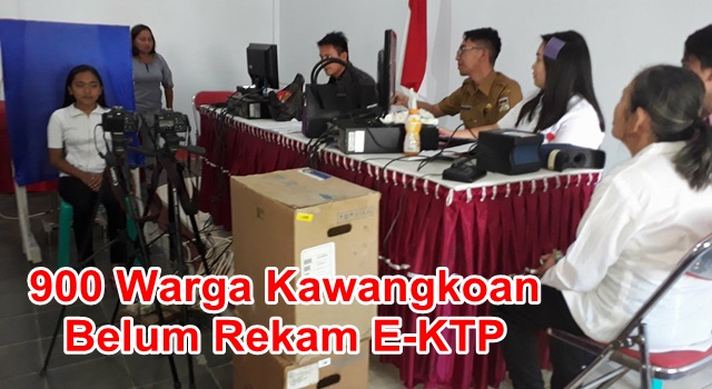 Perekaman e-KTP di Kantor Camat Kawangkoan.