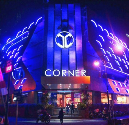 Corner Club Manado 