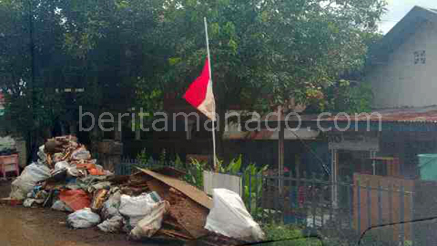 BERITA FOTO : Lumpur dan Sampah Kini Hiasi Manado
