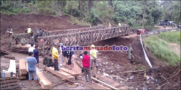 Jalur Jalan Utama Tomohon-Manado Ditutup