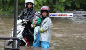 BERITA FOTO: Mereka Mogok di ‘Kolam’ MIS (II)
