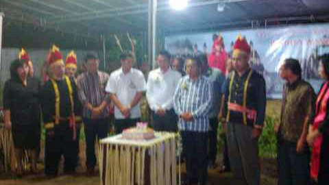 BERITA FOTO : Sumendap di HUT Wanua Wawali