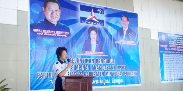 Sambutan Ketua DPC PD Mitra Katrien Mokodaser