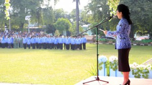 Tatong Bara Bicara Disiplin di Apel Korpri