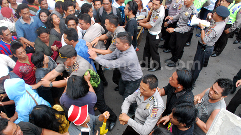 Kami Tak Tau Harus Kemana Mengadu