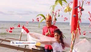 Berita Foto: Mamanua Lumalundung dan Perahu Hias di Festival Lihaga