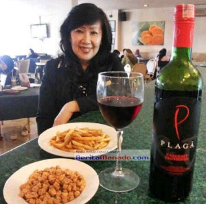 Hanya Griya Sintesa Hotel! Nobar Dapat Red Wine