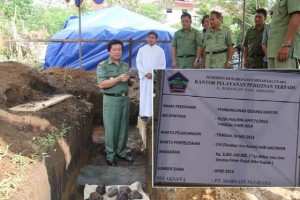 BERITA FOTO: Bupati Singal Letakan Batu Pertama Kantor PPT