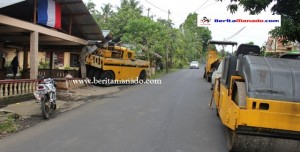 BERITA FOTO: Kendaraan Proyek Jalan ‘Tabrak’ Rumah Warga