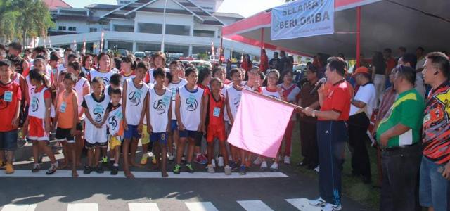 BERITA FOTO: Lomba Lari Peringati HUT Adhyaksa ke-54 8 Lomba Maraton 10 K Hari Adhyaksa 3