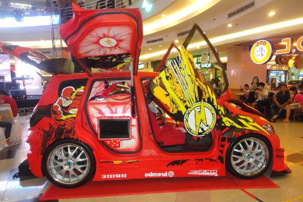 Mobil variasi bagus