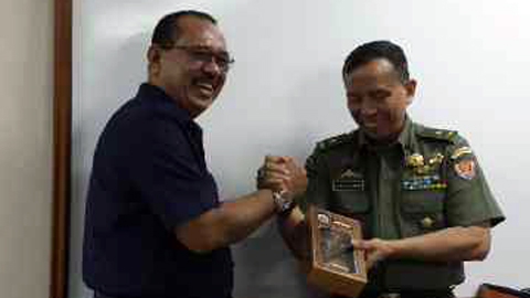 Humiang ketika studi banding di RSUD Gatot Subroto (foto ist)