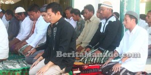 Sholat Idul Fitri di Belang Berlangsung Hikmat