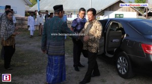 BERITA FOTO: Bupati Singal di Masjid Miftahul Jannah Kema III