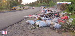 Waduh…Sampah Memanjang di Pinggir Jalan SBY II