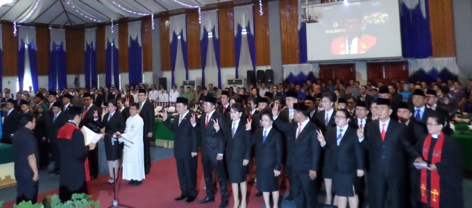 LIPUTAN KHUSUS: Pelantikan DPRD Manado 2014-2019