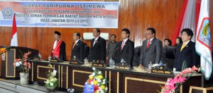 Rapat Paripurna Istimewa Pelantikan 30 Anggota DPRD 2014-2019