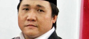 Denny Tatu, Anggota DPRD Sangihe ini Aktif Gunakan Facebook