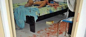 Astaga…11 Kali Tikam Istrinya, Pisau Sampai Bengkok. Tidak Puas, Suami Ini Ganti Pakai Gunting