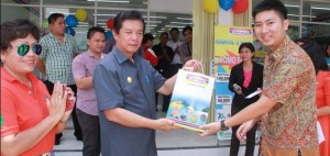 Indomaret Watutumou Lebih Dekat Dengan Masyarakat