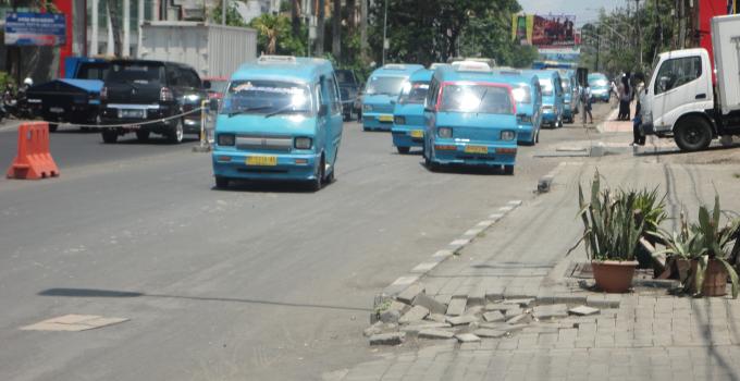 Pemerintah "Sengaja" Bangun Trotoar Boulevard Asal Jadi Supaya Proyek Trotoar Jalan Terus