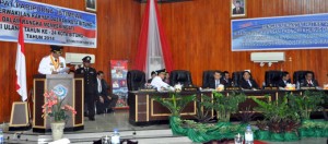 Supit, Honandar dan Mantiri Pimpin Paripurna HUT Kota