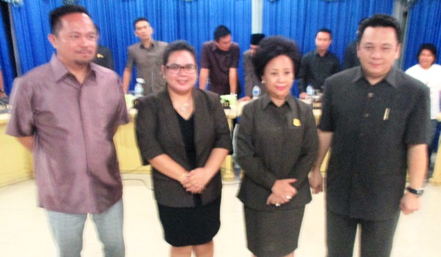 Para pimpinan sementara dan calon pimpinan definitif 