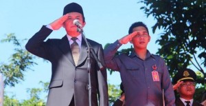 Sompie Singal Inspektur Upacara Hari Pahlawan