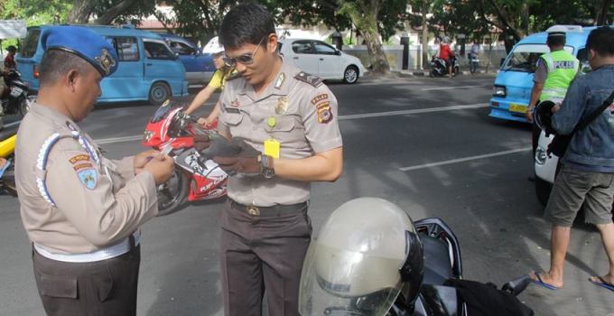 BERITA FOTO: Polisi Juga Terjaring Operasi Zebra