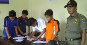 Pol PP Minut Razia 5 Siswa Bolos