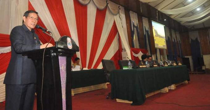 Enam Fraksi DPRD Kota Manado Terima Pengantar Wali Kota Manado