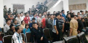 Pala Serbu Kantor DPRD Manado, Wali Kota Lumentut: Pala Baca Media Online