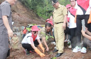 Jein Sumendap Rende: Budayakan Gemar Menanam dan Memelihara Pohon