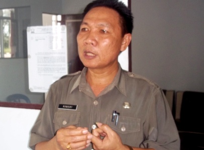 Tambah Libur Natal, PNS Kena Sanksi 8 Kepala BKDD Mitra Robert Rogahang