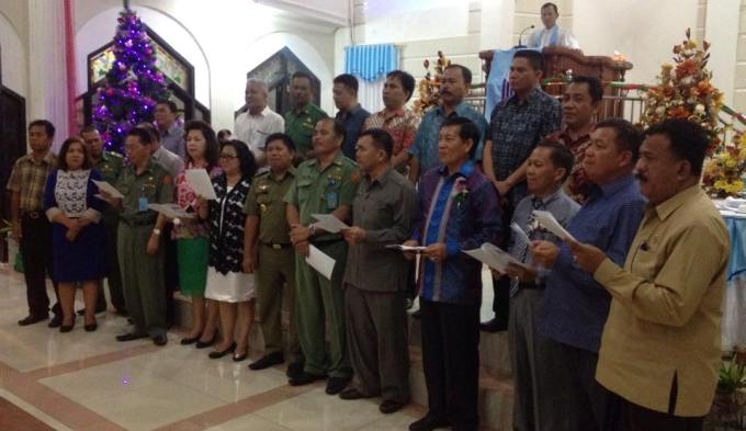 Vicky Lumentut: Mari Sambut Natal Dengan Hati Yang Damai