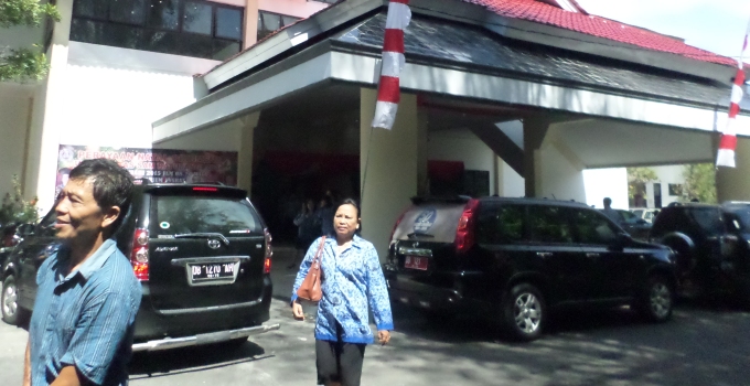 Flora Kalalo: Dengan Semangat Natal, Unsrat Siap Berubah