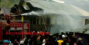 Kebakaran di Kema, Tiga Rumah Rata Tanah, Satu Nyaris Serupa