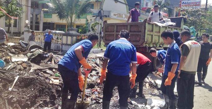 Pemerintah Kalah Cepat, Gerakan Manado Bangkit “Sapu Bersih”