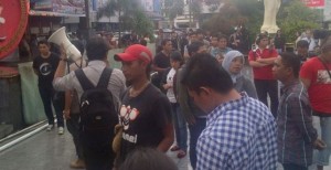 Selamatkan Lembaga KPK, Puluhan Aktivis Manado Demo